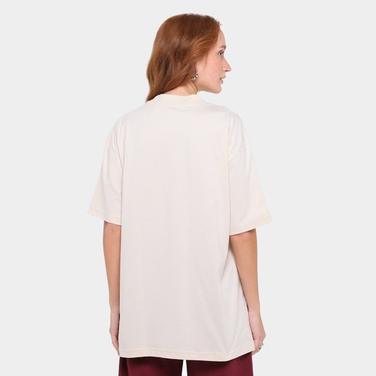 Camiseta Converse Prety Patin Over Feminina