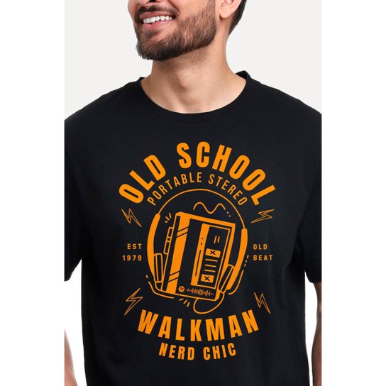 Camiseta Nerd Chic Anos 80 e 90 Geek Old School Stereo Walkman Geek