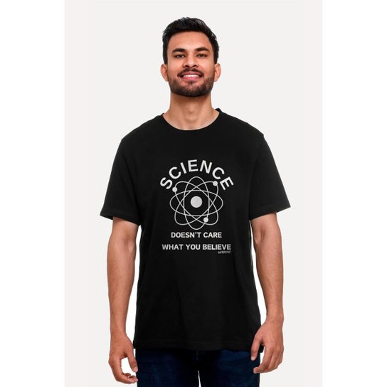 Camiseta Nerd Chic Fatos Importam, Crenças Não
