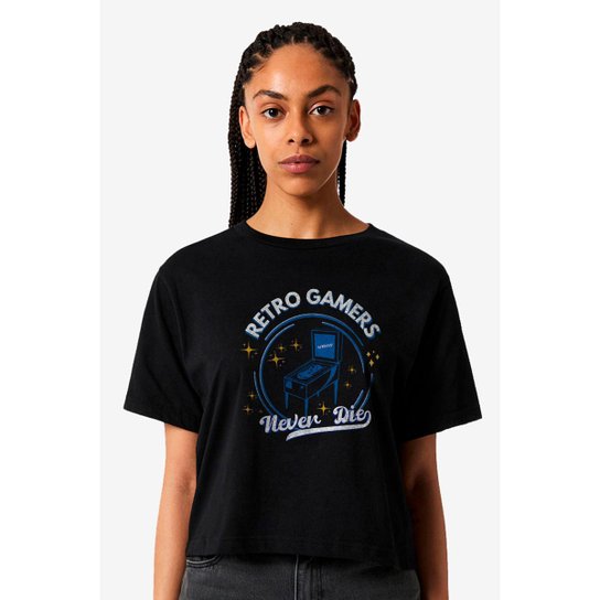 Camiseta Nerd Chic Retro Gamer Never Die - Os Primeiros Jogadores Nerd