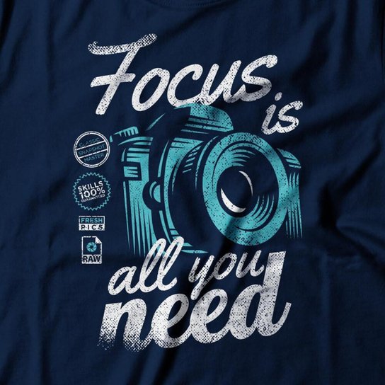 Camiseta Studio Geek Focus Is All You Need Masculino