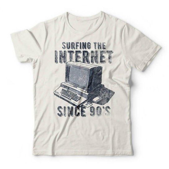 Camiseta Studio Geek Surfing The Internet Unissex