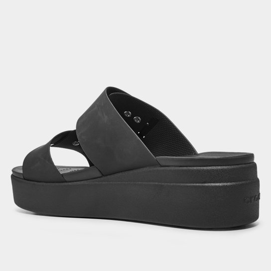 Sandália Crocs Brooklyn Buckle LowWdg Feminina